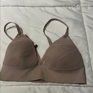 Maidenform Medium Triangle Bralette - NWT